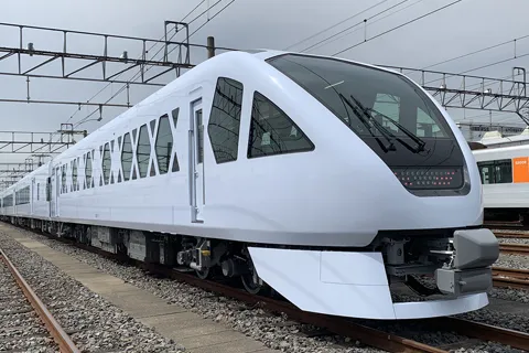 New flagship &ldquo;N100 Series SPACIA X&rdquo; limited express